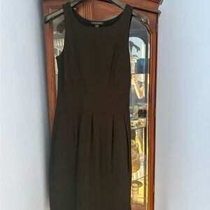 Banana Republic Black Sleeveless Midi Dress with Pleated Skirt and pockets
